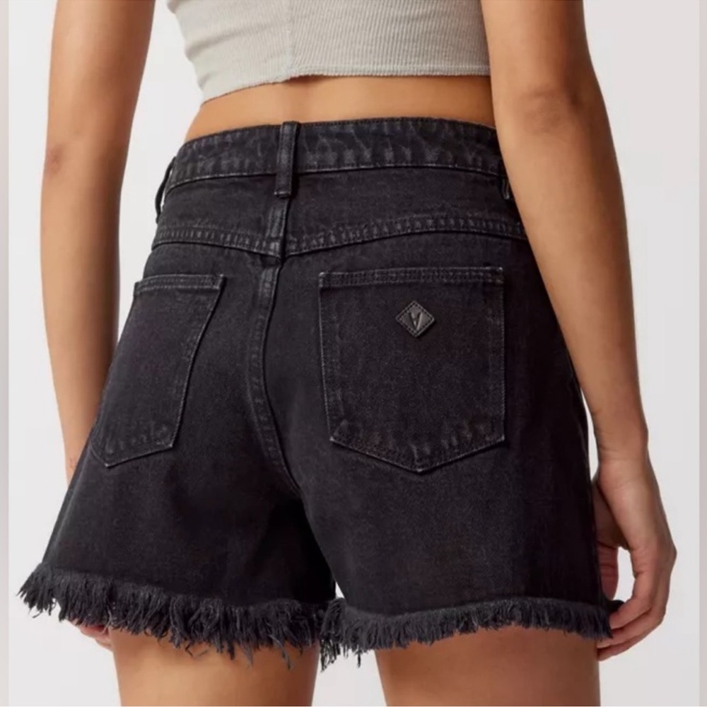 Abrand Venice Short High Rise Fringe Hem Black Wash Size 24 Grunge - Picture 2 of 14